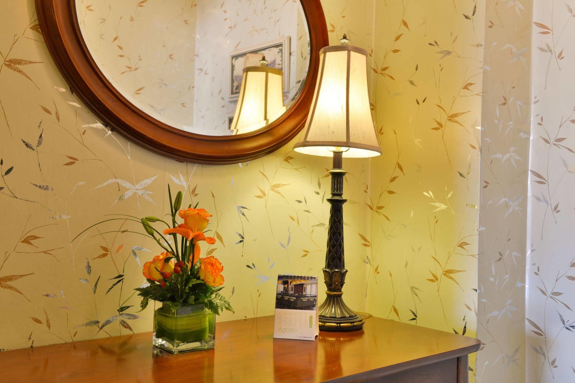 Hotel Plaza Del Libertador Тегусигалпа Екстериор снимка