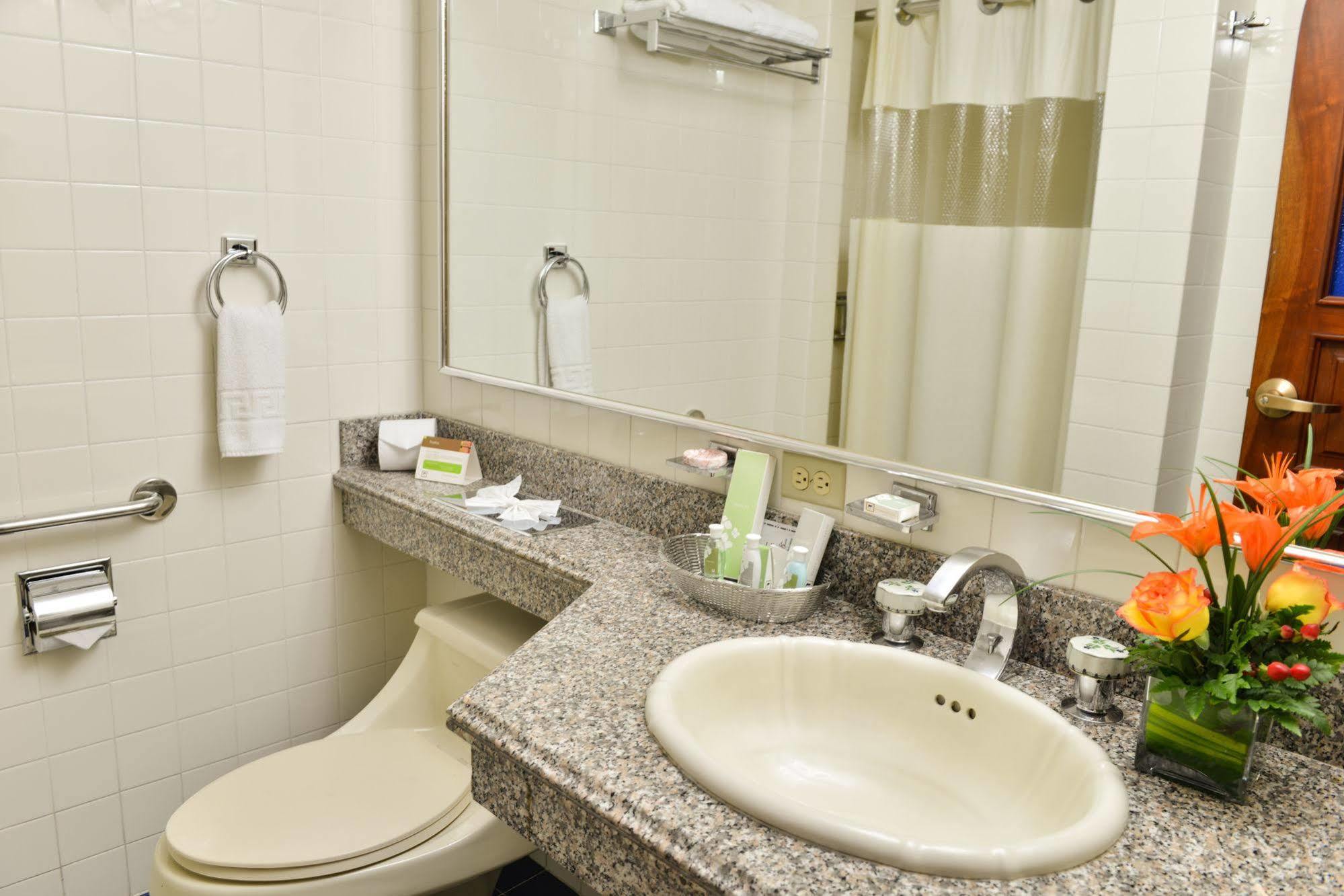Hotel Plaza Del Libertador Тегусигалпа Екстериор снимка