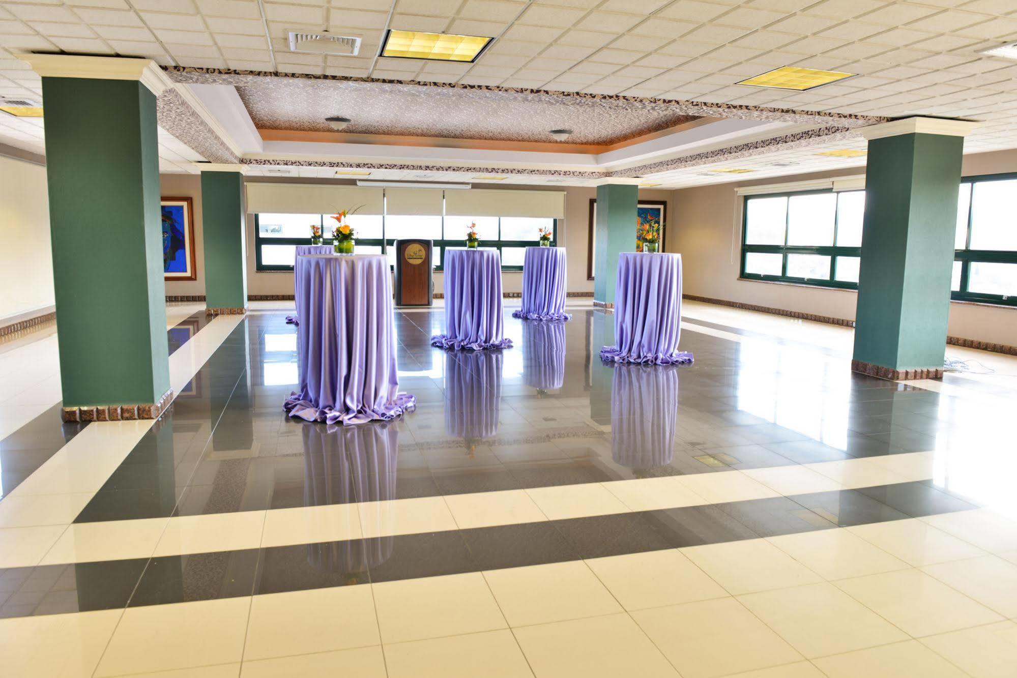 Hotel Plaza Del Libertador Тегусигалпа Екстериор снимка